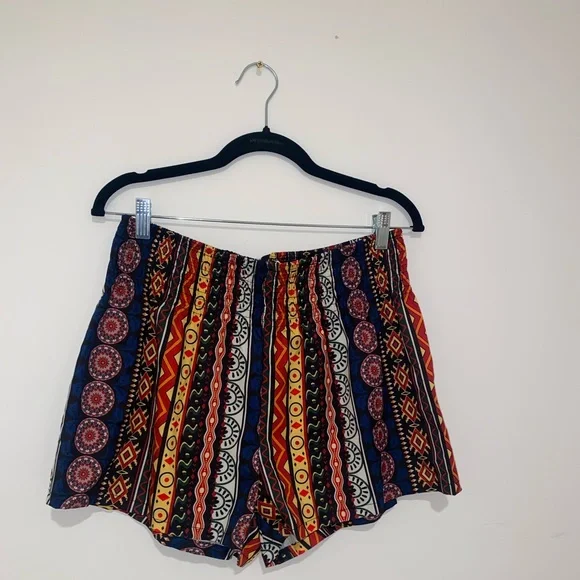 SHEIN multi print shorts - Picture 10 of 10